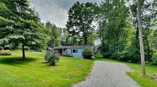 328 Mohican Trl, Mercer PA  16137-9333 exterior