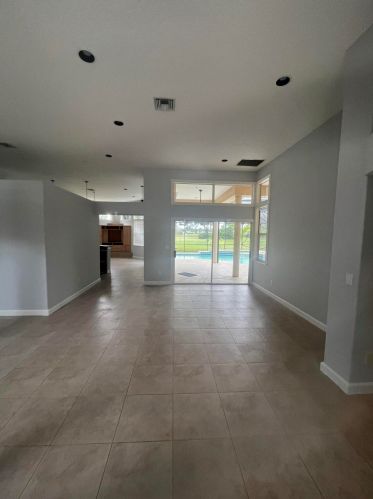 1306 Cottonwood Cv, Fort Pierce FL  34986-2002 exterior