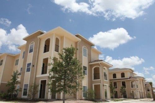 2101 Business 83, Weslaco TX  78596-6076 exterior