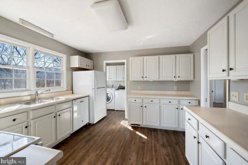 217 Green Hills Ln, New Market VA  22844-3526 exterior