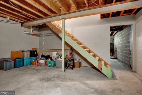 63 Willow Mill Park Rd, Navy Sup Dpt PA  17050-1757 exterior