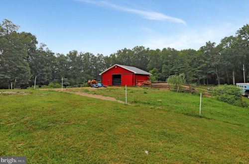 285 Greenbriar Rd, Stoneybreak, PA 17267-8783