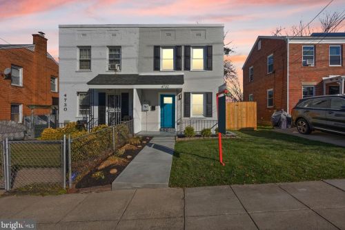 4732 B St, Washington, DC 20019-5132