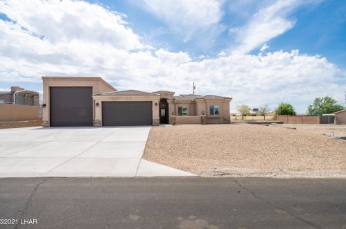 52 Sunchaser Ln, Lake Havasu City, AZ 86403-5420