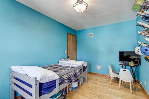 2729 94, Milwaukee WI 53222-4507 exterior