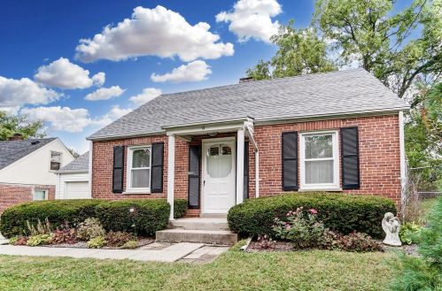 14 Damon Rd, Cincinnati, OH 45218-1013