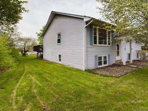 1443 Goshen Tpke, Middletown, NY 10941-1051