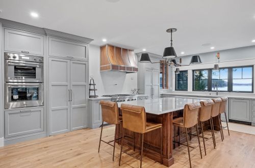 51 Keewaydin Dr, Alton NH  03810-4044 exterior