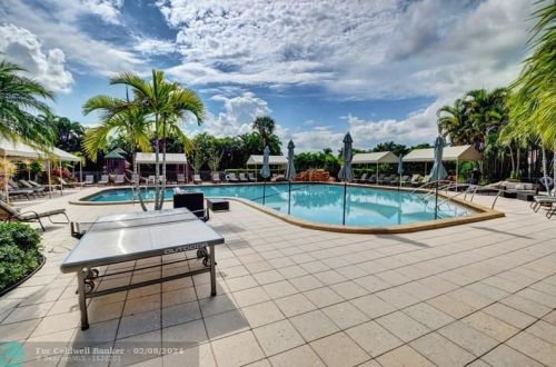 10595 Stonebridge Blvd, Boca Raton FL  33498-2002 exterior