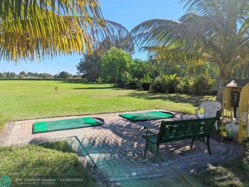 2400 1st Ln, Boynton Beach FL  33435-1954 exterior