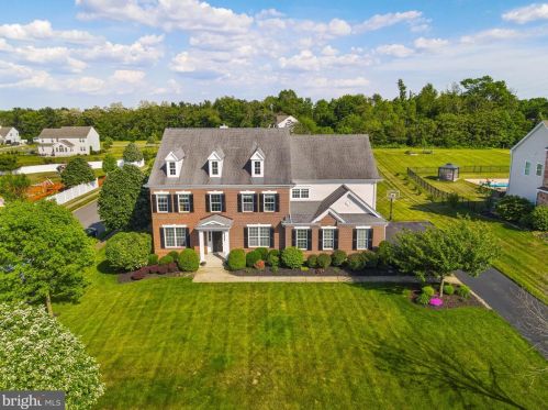 6 Nicole Ct, Auburn, NJ 08085-3448