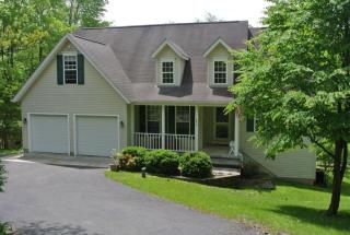 275 Bridle Path Ln, Granville, OH 43023-9277
