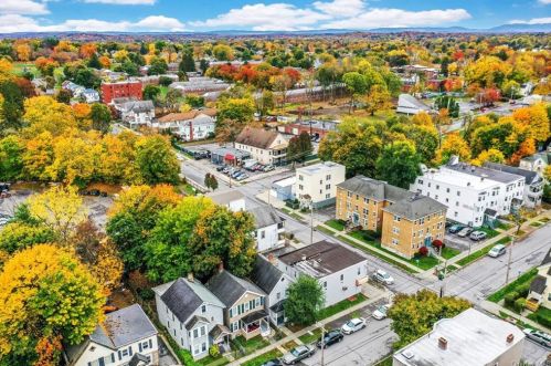 190 Winnikee Ave, Poughkeepsie NY  12601-2731 exterior