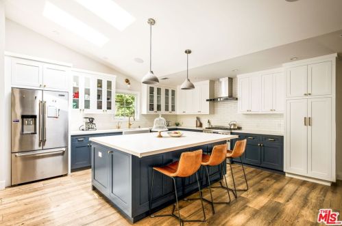 12212 Hillslope St, North Hollywood CA  91604-3603 exterior