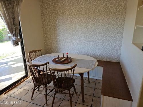 4974 Didion Dr, Tucson AZ 85742-8865 exterior