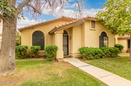 937 Hearne Way, Gilbert, AZ 85234-5947
