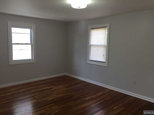 1427 Nelden Rd, Teaneck NJ  07666-6056 exterior