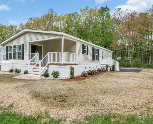 9 Hagop Rd, Salem, NH 03079-3709