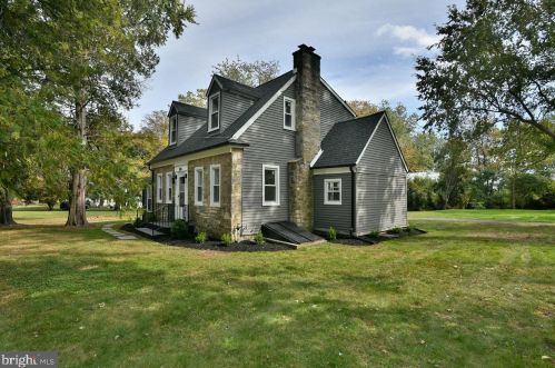 380 Ivy Mills Rd, Glen Mills PA  19342-1424 exterior