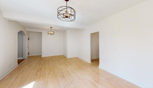 150 St, Union City NJ  07087-6038 exterior