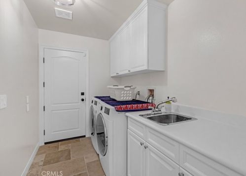 13 Via Niccolo Ct, Lake Elsinore CA  92532-0147 exterior