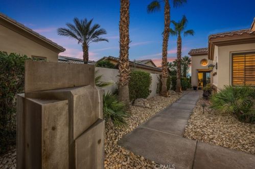 81530 Carboneras, La Quinta CA  92253-8219 exterior