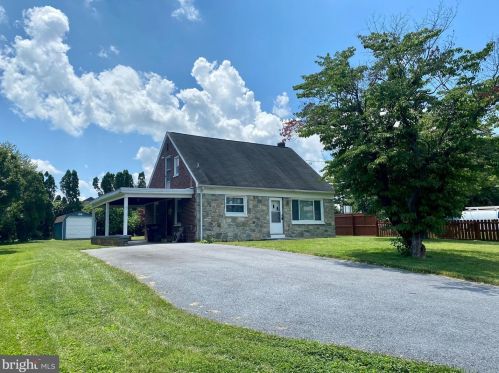 1936 Marietta Ave, Lancaster, PA 17603-2379