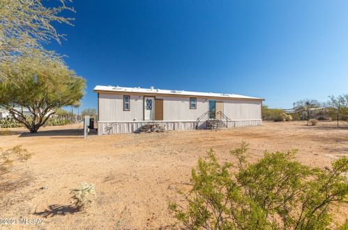 6903 Taylor Ln, Tucson AZ 85743-9360 exterior