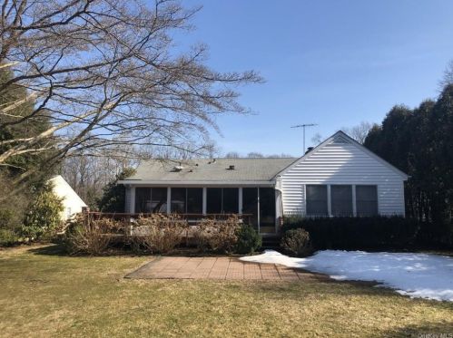 59 Coralyn Ave, White Plains, NY 10605-3823