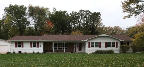 128 Elmhurst Ln, Panarama Park, IA 52722-5709