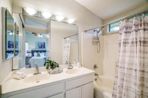 840 Babbs Crk Dr, Gilroy CA  95020-3401 exterior