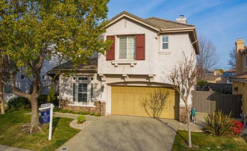 1369 Freswick Dr, Folsom, CA 95630-5300