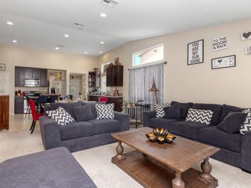 35124 Sorrel Ln, Lake Elsinore CA  92532-2802 exterior