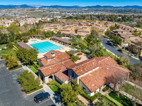 26173 Lone Rock Ct, Santa Clarita CA  91381-0647 exterior