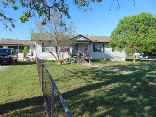 4710 Mineral Wl Hwy, Weatherford TX  76088-6714 exterior