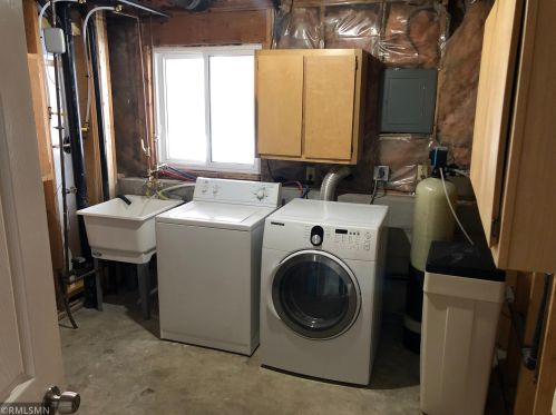 11208 Wren St, Minneapolis MN 55433-3569 exterior