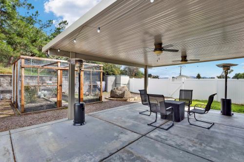 2855 Victoria Dr, Alpine CA  91901-3669 exterior