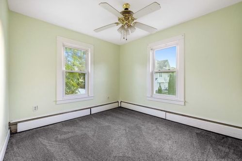 15 Kinney Ave, Norwich CT  06360-6209 exterior