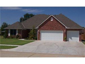 2109 Stony Brook Ln, Yukon, OK 73099-5754