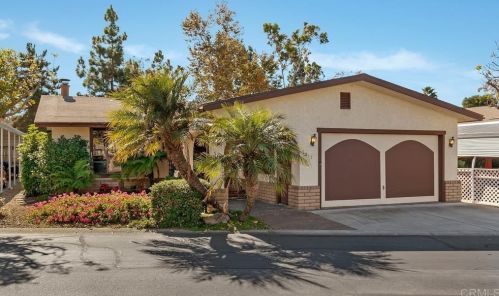 5415 Don Luis Dr, Carlsbad CA  92010-3928 exterior