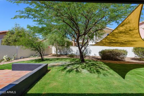 8112 10 Pl, Phoenix AZ 85014-1253 exterior