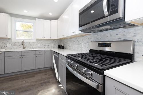 1400 Thompson Ave, Gloucester NJ  08030-2257 exterior