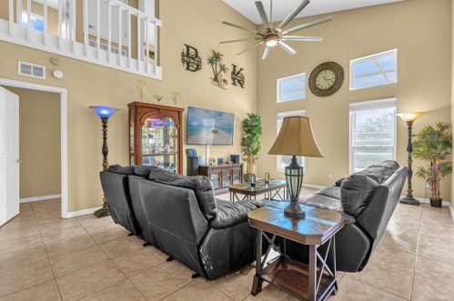 418 Riggs Cir, Davenport FL 33897-6007 exterior