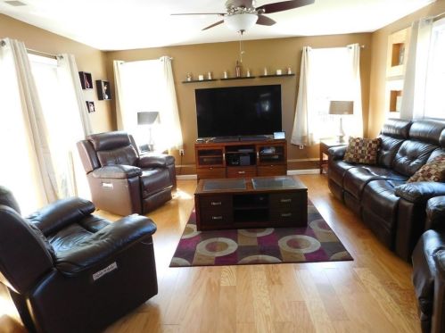 39 Tina Dr, Fall River, MA 02726-3355