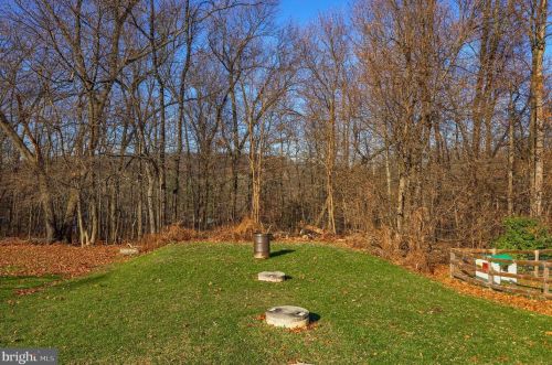 1384 Snyder Corner Rd, Red Lion, PA 17356-7836