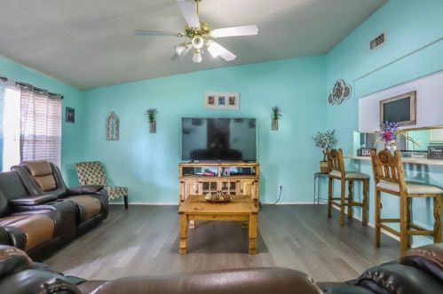 5824 Sea Breeze Ln, Fort Worth TX  76135-2068 exterior