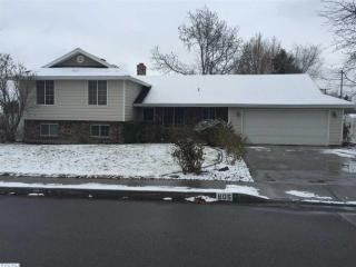 605 Zinser St, Kennewick, WA 99336-4102