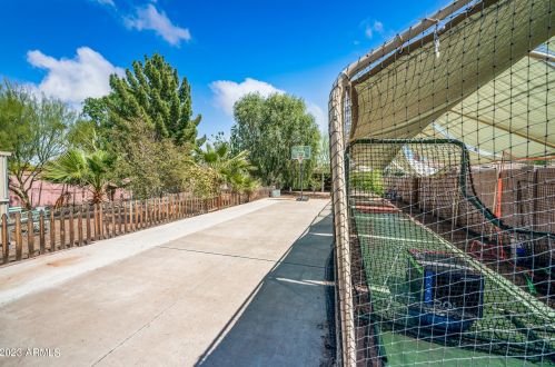 4150 18 Ave, Phoenix AZ 85015-3840 exterior