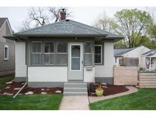5521 42nd Ave, Minneapolis, MN 55422-1704