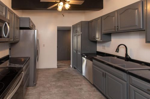 1259 Woodside Dr, Marion OH  43302-5745 exterior